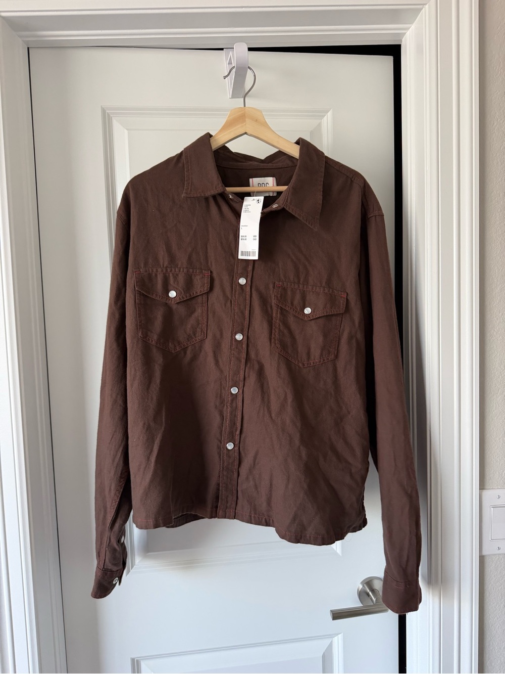 BDG Men's Cropped Brown Shirt Jacket with Snap Flap Pockets - Picture 2 of 6